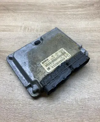 Opel Zafira A Engine control unit/module ECU 24417169 0281010268