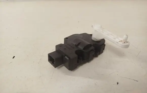 Jaguar F-Pace Air flap motor/actuator mf1139301380