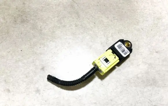 Toyota Auris 150 Airbag deployment crash/impact sensor 8983102080 89831-02080