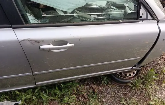 Volvo V50 Front door