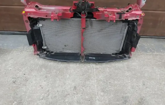 Toyota Prius Prime Front bodywork piece 