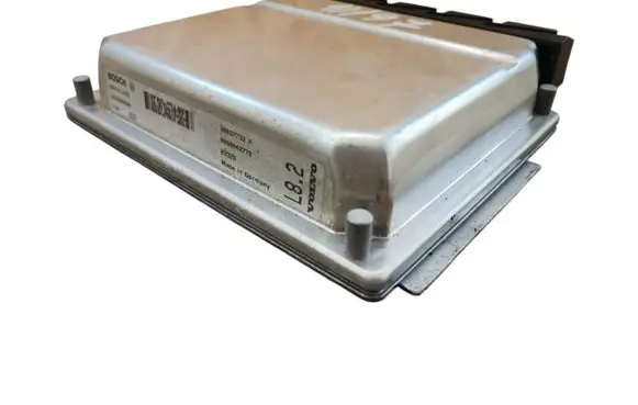 Volvo XC90 Engine control unit/module 30637733A 03329 0281011078