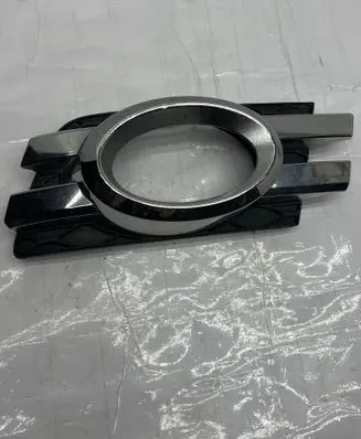 Mercedes-Benz GL X164 Front fog light trim/grill A1648851723