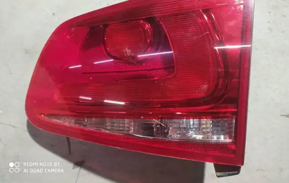 Volkswagen Touareg II Tailgate rear/tail lights 7P6945094A
