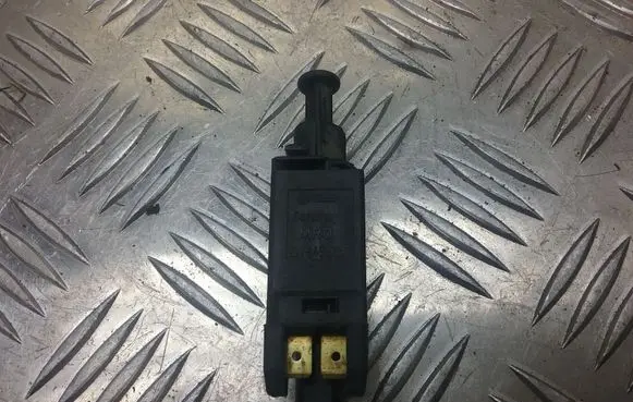 Clutch pedal sensor