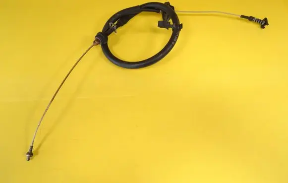 Audi 80 90 S2 B4 Throttle cable 8A1721555C