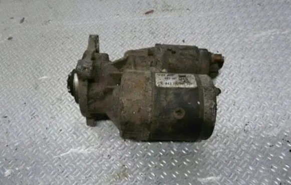 Skoda Fabia Mk1 (6Y) Starter motor 047911023G