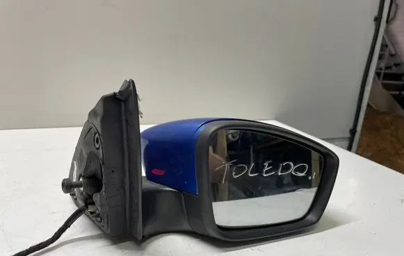 Seat Toledo IV (NH) Front door electric wing mirror 5JC857408A