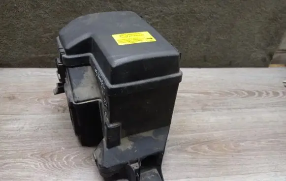 Volvo S60 Fuse box set 8645259 9452547