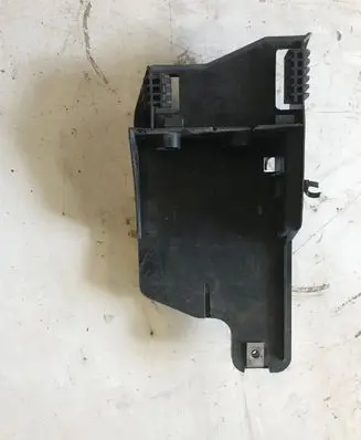 Peugeot 308 Other engine bay part 9813833580