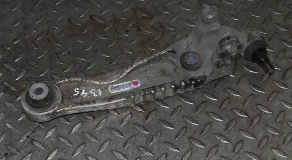 Front lower control arm/wishbone