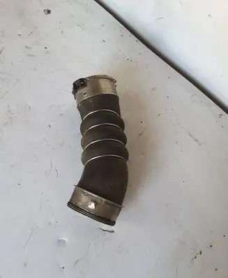BMW X6 E71 Intercooler hose/pipe 7807985