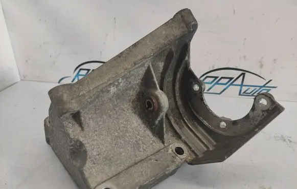 Audi A8 S8 D3 4E A/C compressor mount bracket 077260885N 28411 231DG02