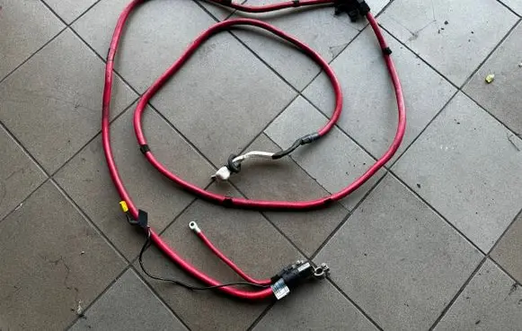 BMW 5 E39 Positive cable (battery) 7787969 10304410 E553F