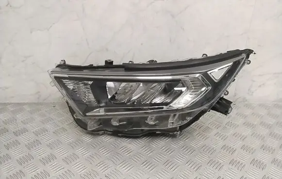 Toyota RAV 4 (XA50) Headlight/headlamp 8118542840