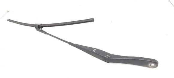 Opel Astra H Front wiper blade arm 13111219