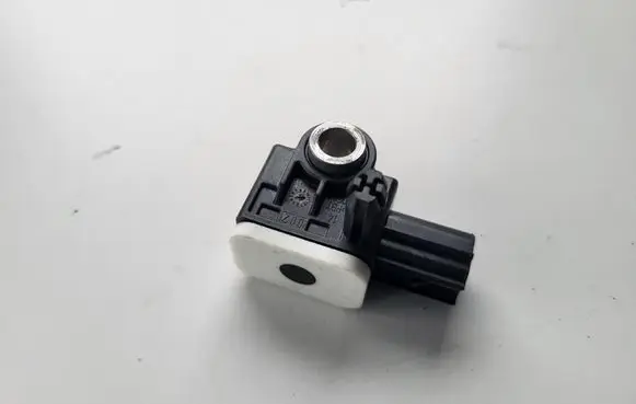 Ford Kuga II Airbag deployment crash/impact sensor