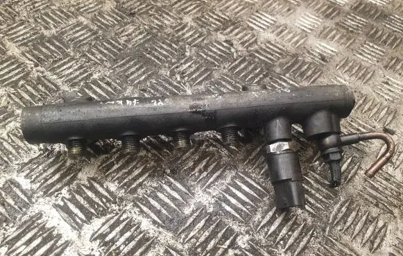 Fuel main line pipe