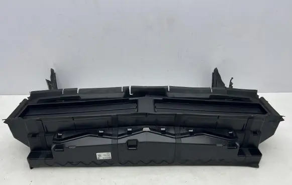 BMW X1 U11 Front bumper upper radiator grill 5A11303