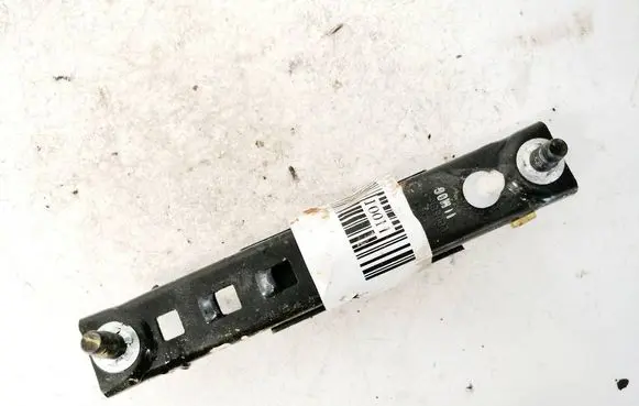 Chevrolet Orlando Seat belt adjustment rail 