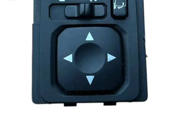 Mitsubishi Lancer Evolution X Wing mirror switch 183569