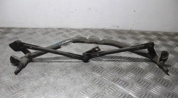 Volkswagen Polo Front wiper linkage 