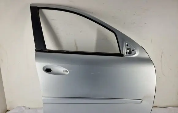 Mercedes-Benz ML W164 Front door 