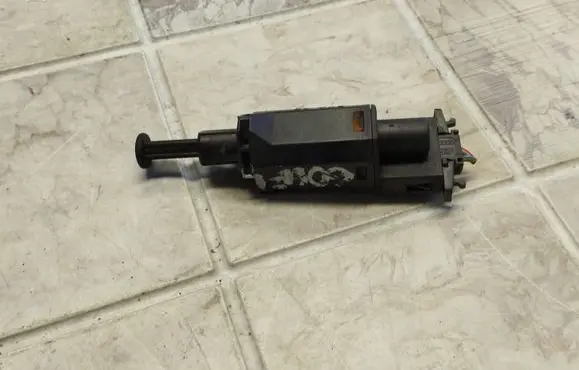 Clutch pedal sensor