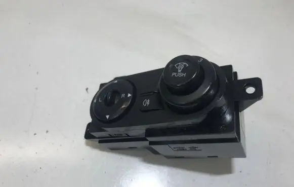 Chevrolet Epica Headlight level height control switch xk8e15