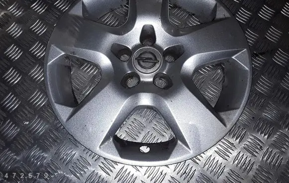 Opel Zafira B R16 wheel hub/cap/trim 13198634