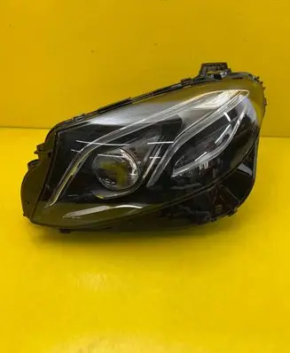 Mercedes-Benz E W213 Headlight/headlamp A2139064704