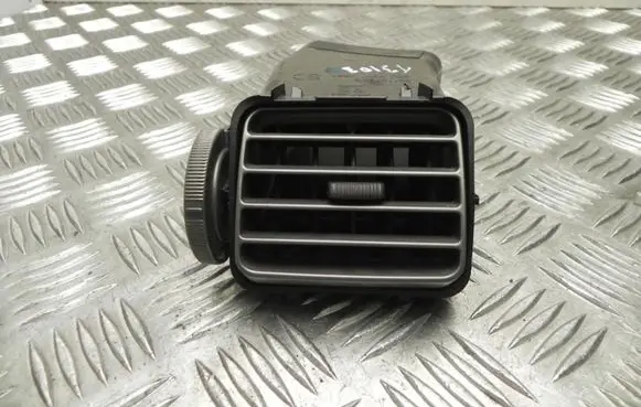 Subaru Forester SH Rear air vent grill 66110FG010 T3103