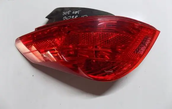 Peugeot 308 Rear/tail lights 9680425980