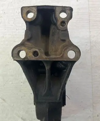 Citroen C4 I Picasso Engine mount bracket 9651493280