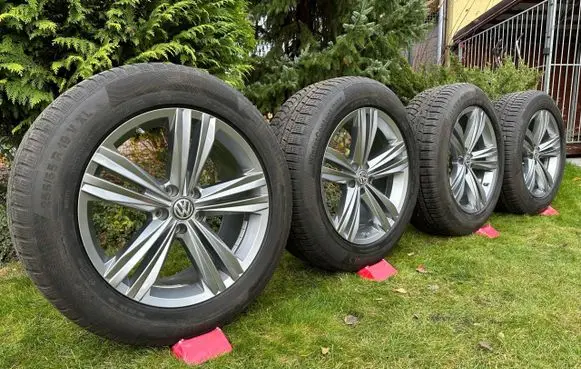 Volkswagen Touareg III R16 alloy rim 