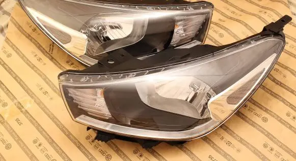 KIA Rio Headlights/headlamps set 