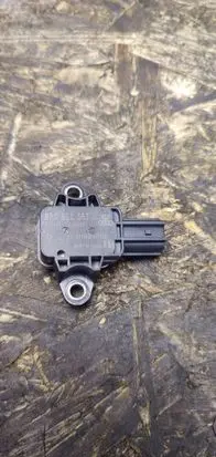 BMW X5 E70 Airbag deployment crash/impact sensor 8P0955557