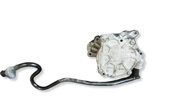 Volkswagen Tiguan Vacuum pump 03L145100 201107C
