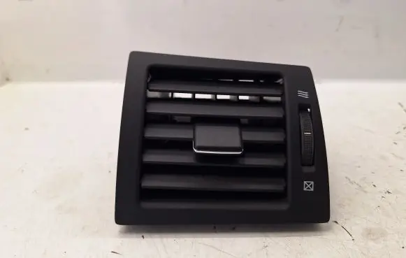 Toyota Avensis T270 Dashboard side air vent grill/cover trim 5565005140C0 5565005140