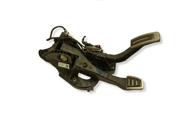 Volkswagen Golf VII Brake pedal 5Q2721058AR