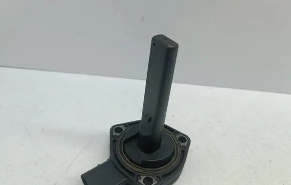 BMW 5 E39 Oil level sensor 7508003 6PR00786802 12617508003