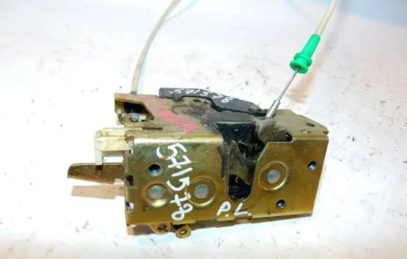 Mercedes-Benz Sprinter W901 W902 W903 W904 Front door lock A9017201035 9017201035 A9017200135