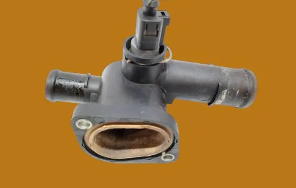 Seat Leon (1P) Thermostat housing 06A121133AL