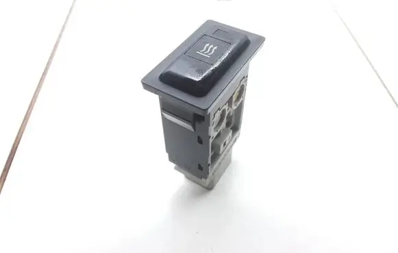 Toyota Avensis T250 Windscreen/window heater switch 153261 153337