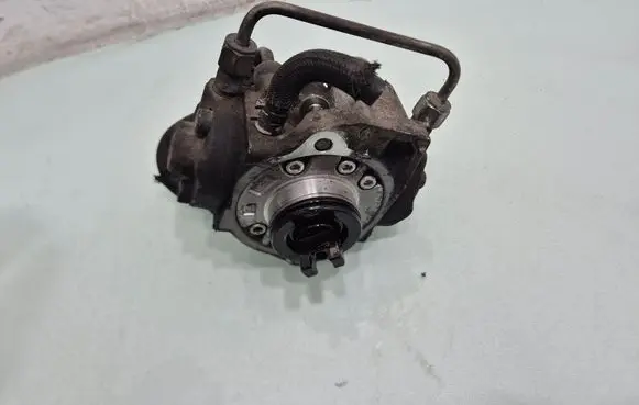 Fuel injection high pressure pump