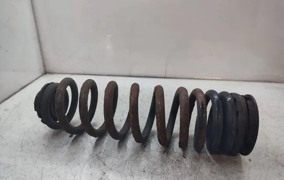 Mercedes-Benz ML W164 Rear coil spring
