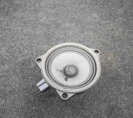 Volvo XC40 Front door speaker 31438477
