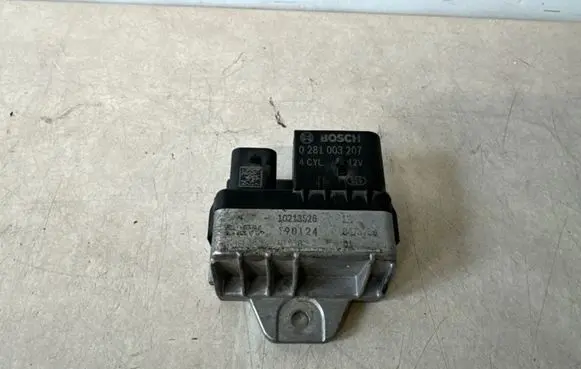 BMW 4 F36 Gran coupe Glow plug pre-heat relay 8473750