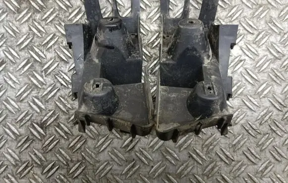 Renault Modus Rear bumper mounting bracket