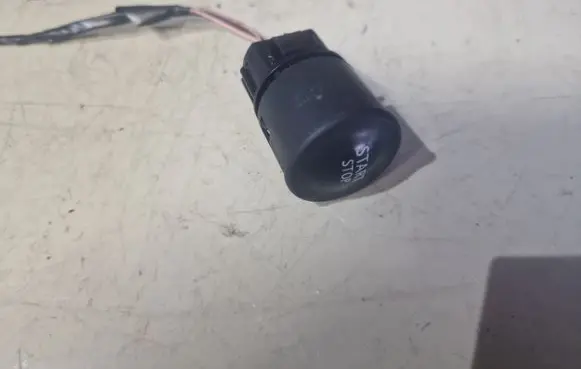 Renault Scenic II - Grand scenic II Engine start stop button switch 1927937
